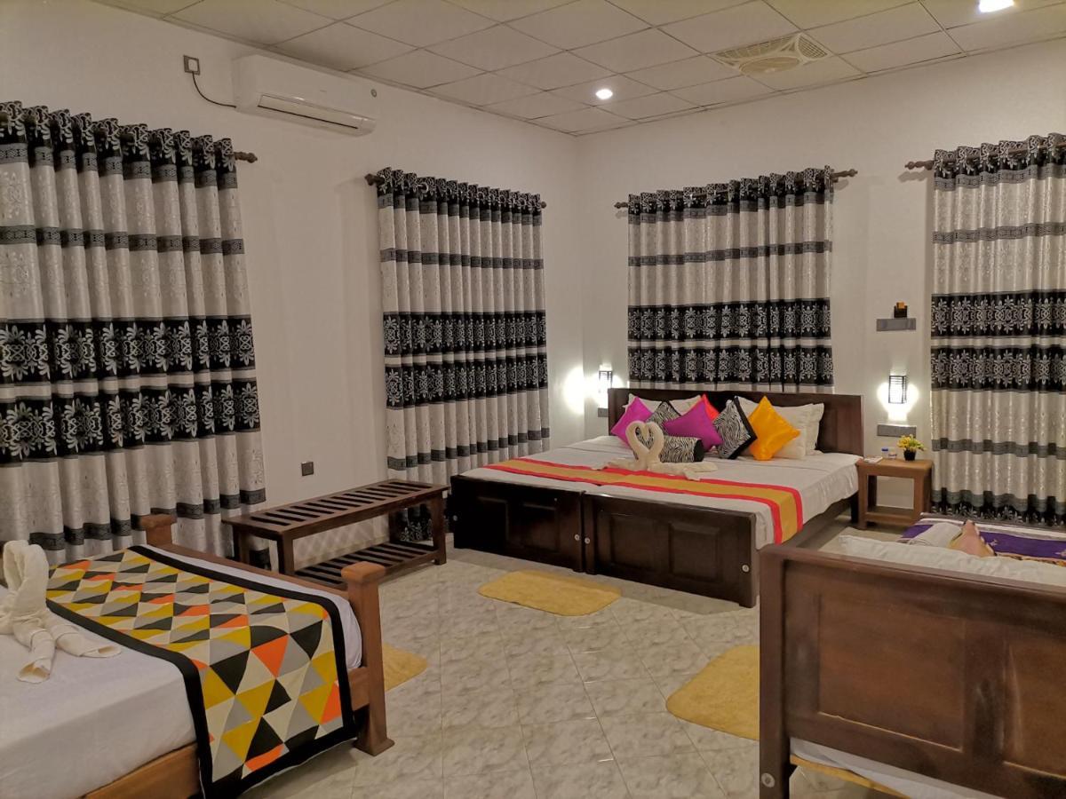 Levona Garden Resort Habarana Kültér fotó