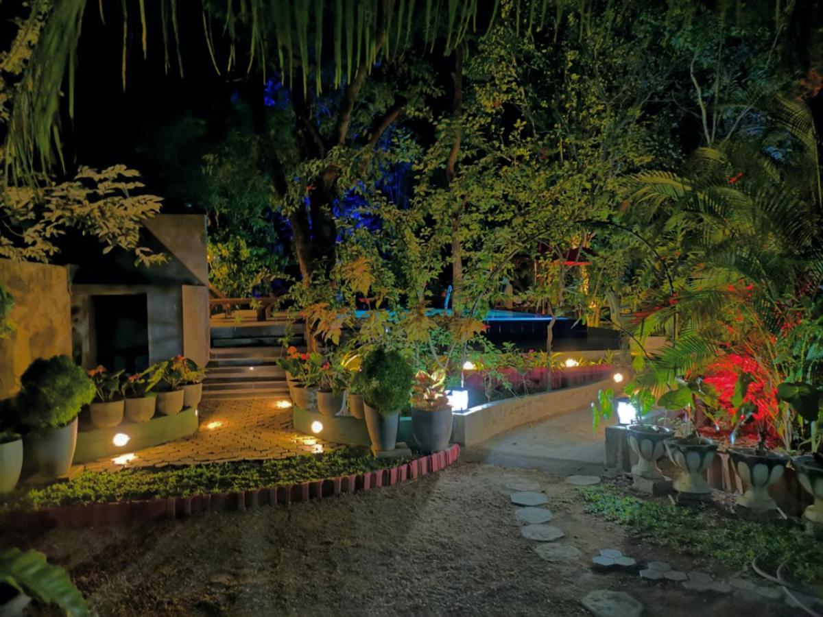 Levona Garden Resort Habarana Kültér fotó