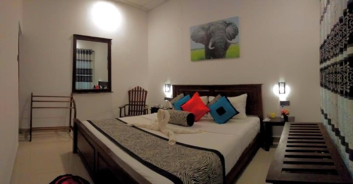 Levona Garden Resort Habarana Kültér fotó
